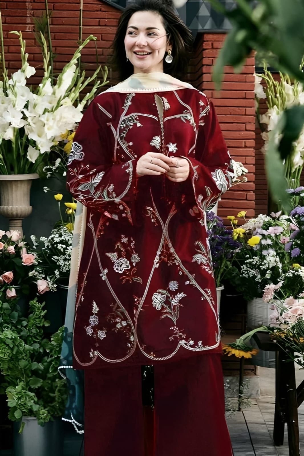 LIBAS  LAWN 3PC EMBROIDERED 1494