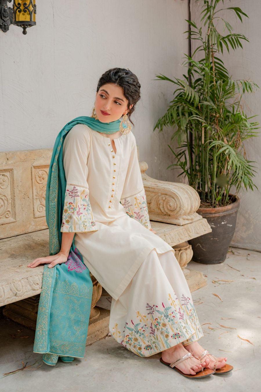 Winter Dhanak Unstitched Embroidered a3-Piece Suit with Digital Printed Pashmina Wool Shawl D-1004