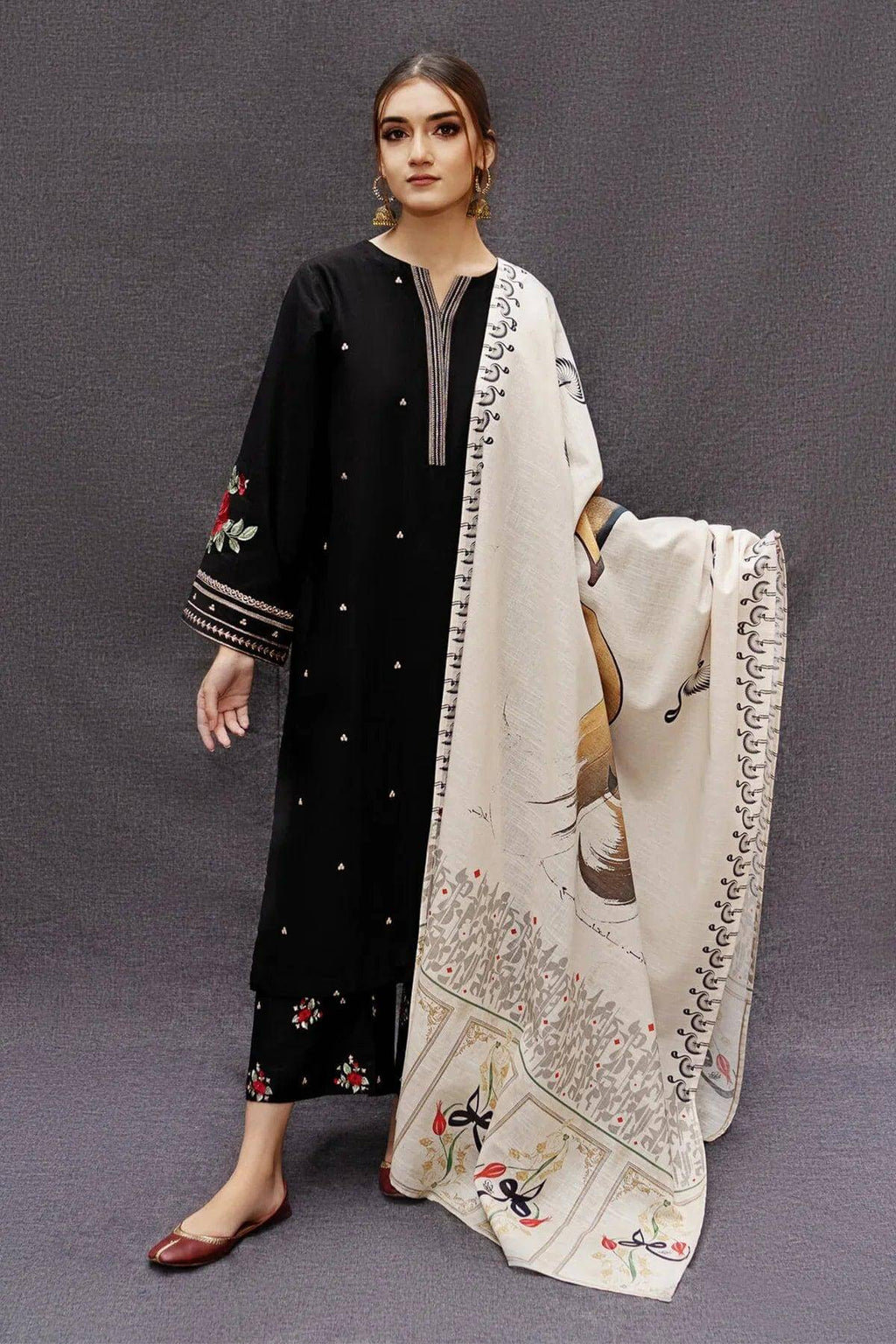 Embroidery Winter Dhanak Fabirc 3pc suit, GuaranteeWinter Dhanak Unstitched Embroidered 3-Piece Suit with Digital Printed Pashmina Wool Shawl D-1027