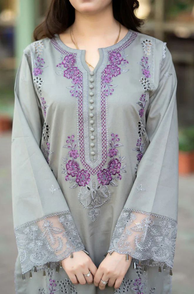 SUMMER COLLECTION LAWN  Heavy Embroidered 1560