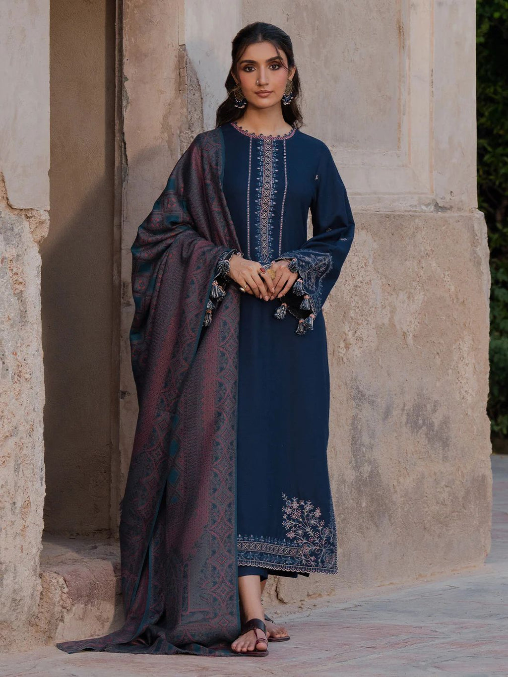LIBAS  LAWN 3PC EMBROIDERED 1492