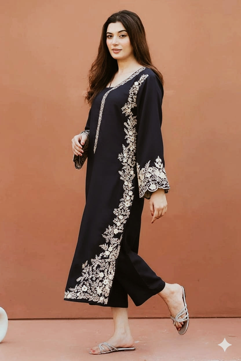 Urge Lawn Embroidered 2pc D1645 (black)