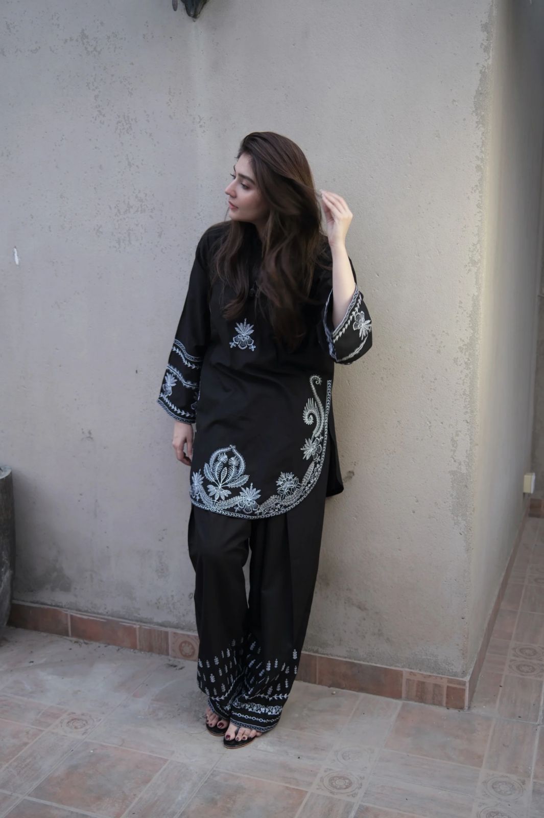 LAWN EMBROIDERED 2pc 1411