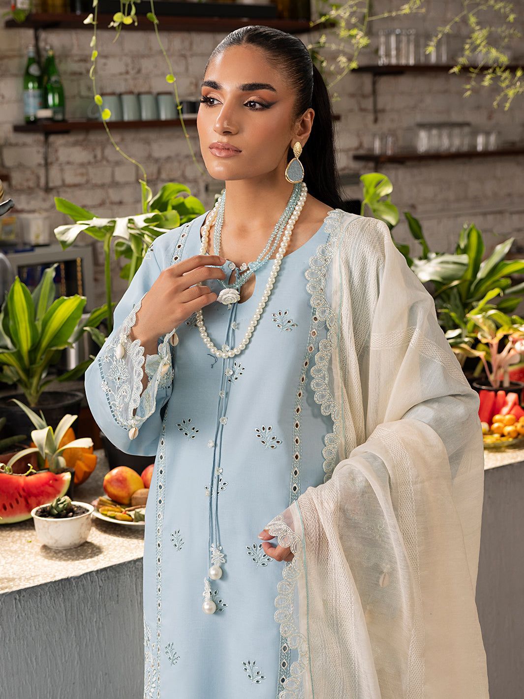 IZEL Lawn  chikenkari 1341