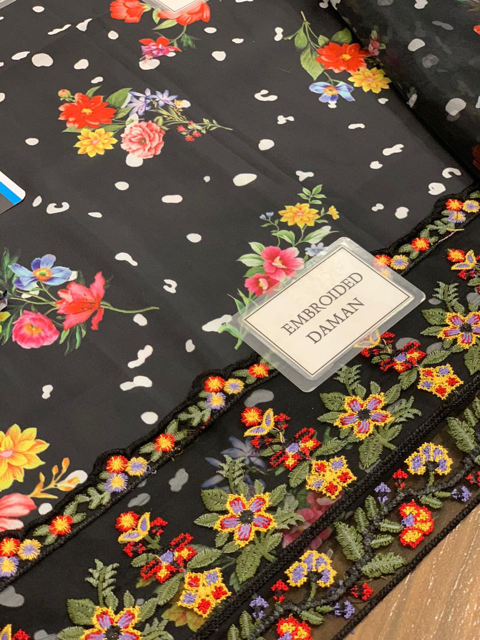 Baroque printed Lawn 1671