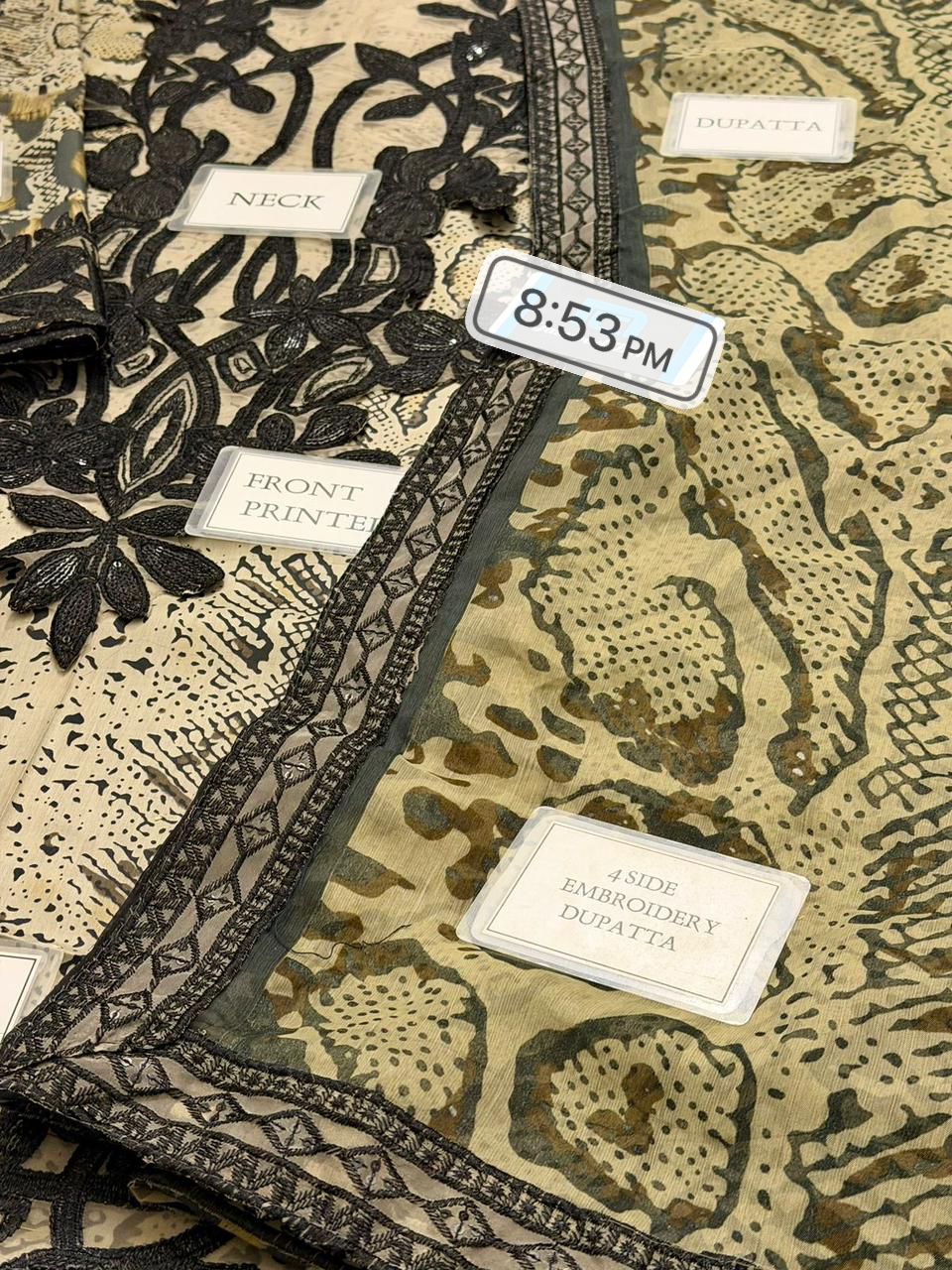 MARIA B Print Lawn embroidered 1672