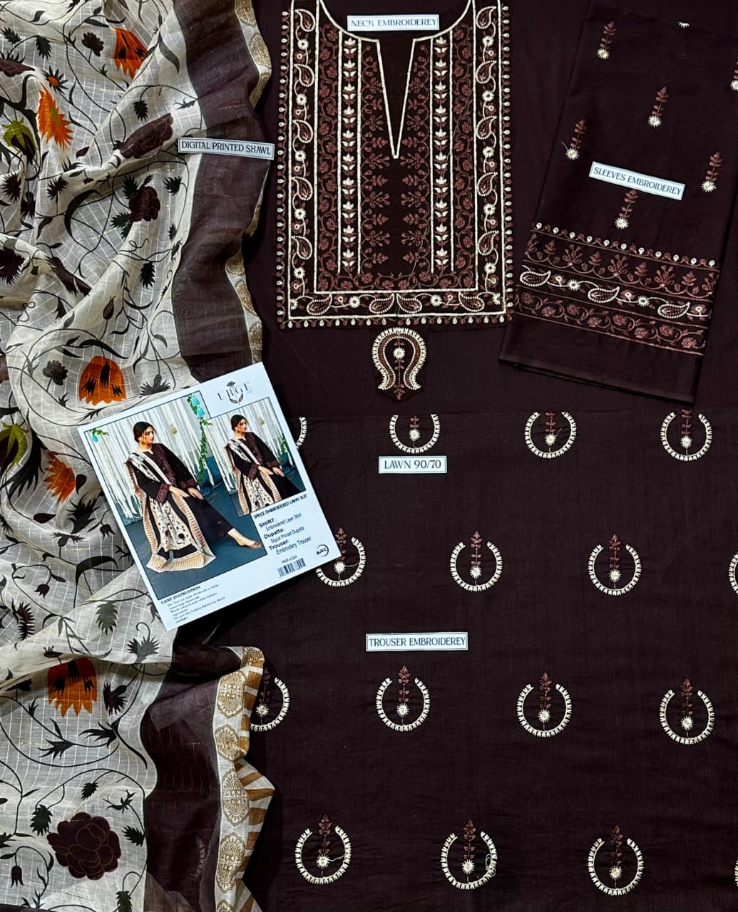 LAWN  Embroidered 1368