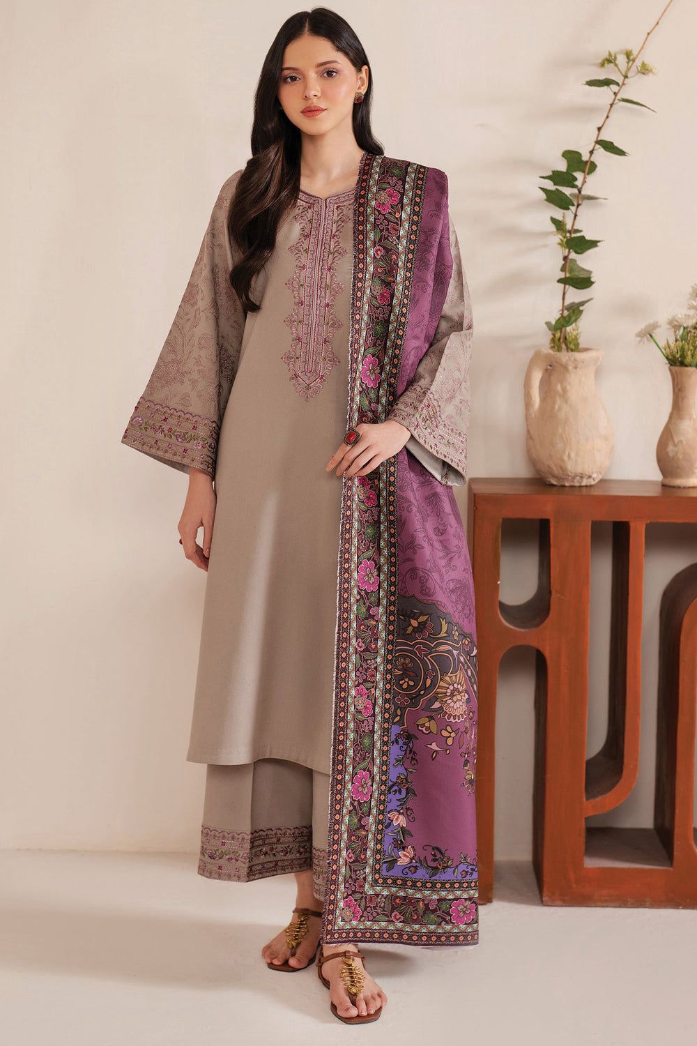 LAWN Embroidered 1623