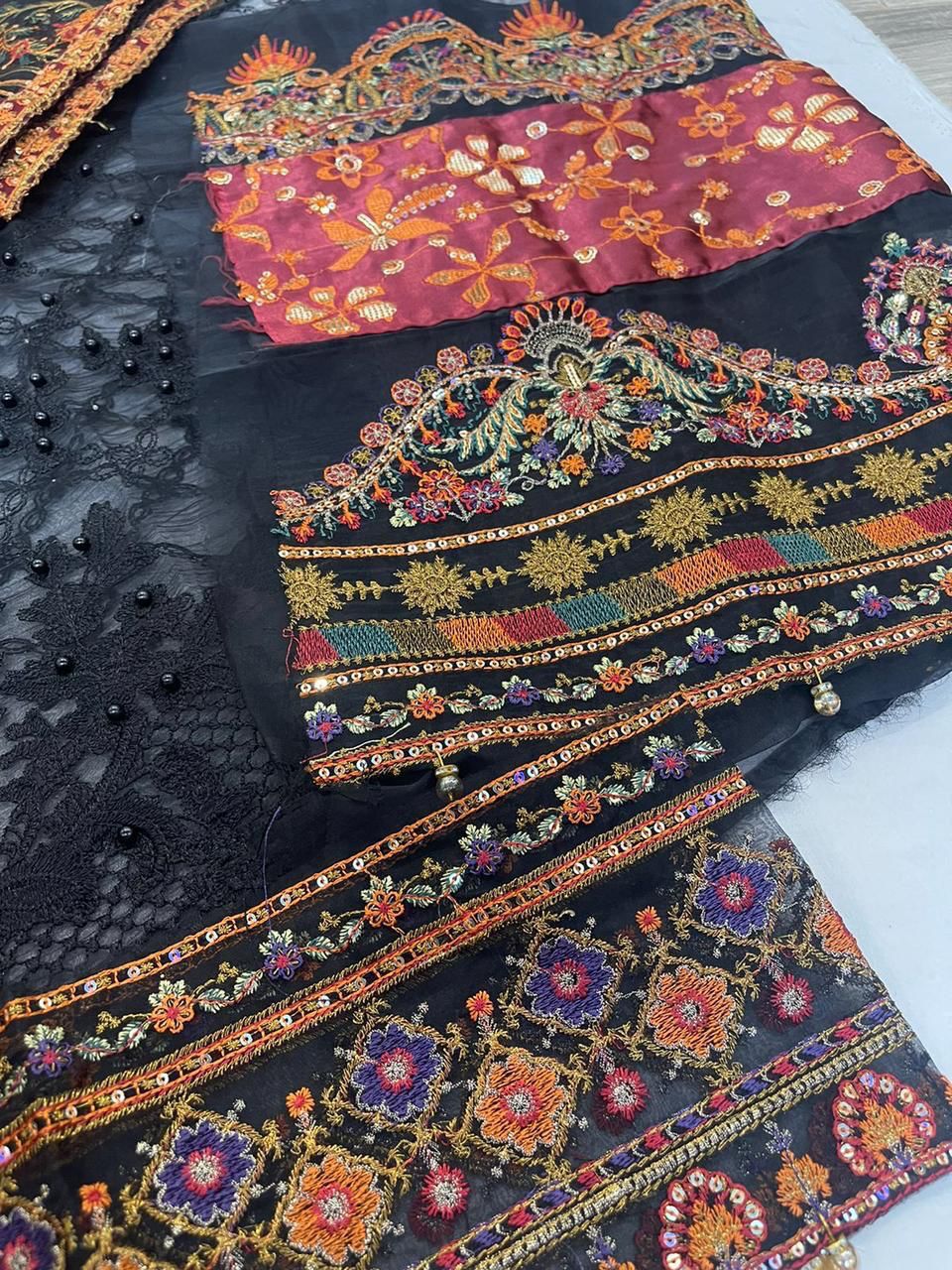 Baroque Luxury Collection – Organza Thread & Zari Embroidered 3-Piece Unstitched Suit | High Demand Restock D-1060