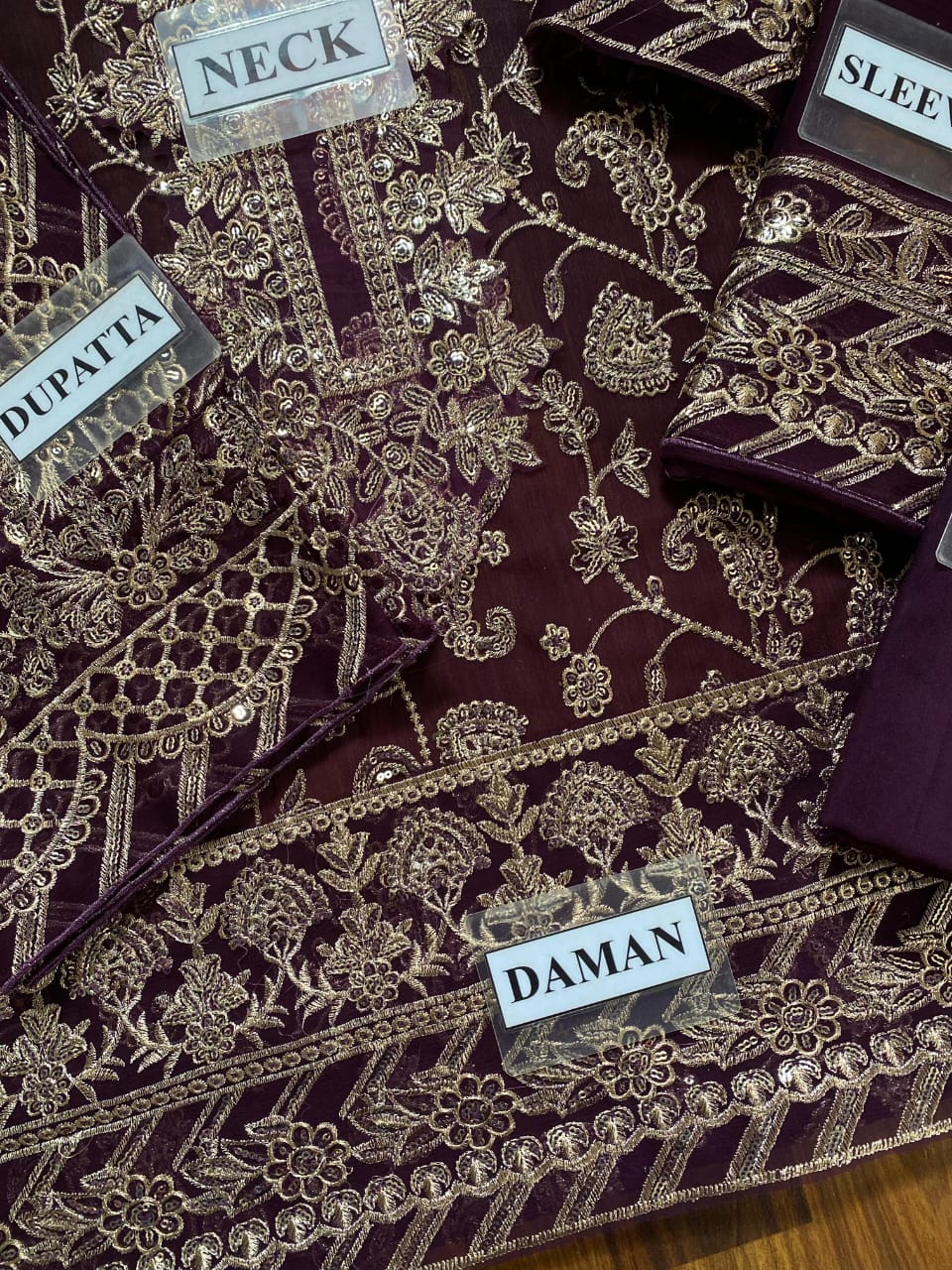 Asim Jofa Chiffon Suit D-1064