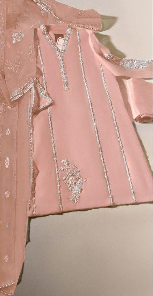 Agha Noor Organza 3-Piece Suit – Heavy Handwork & Adda Work Embroidery | Repeat Arrival D-1077