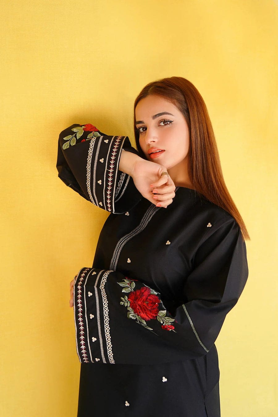 LAWN EMBROIDERED 2pc 1589