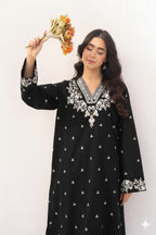 LAWN EMBROIDERED 2pc 1590