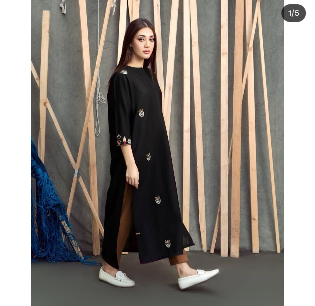 LAWN EMBROIDERED 2pc 1613