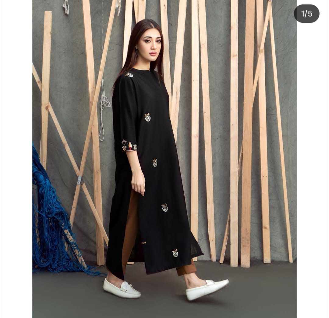 LAWN EMBROIDERED 2pc 1613