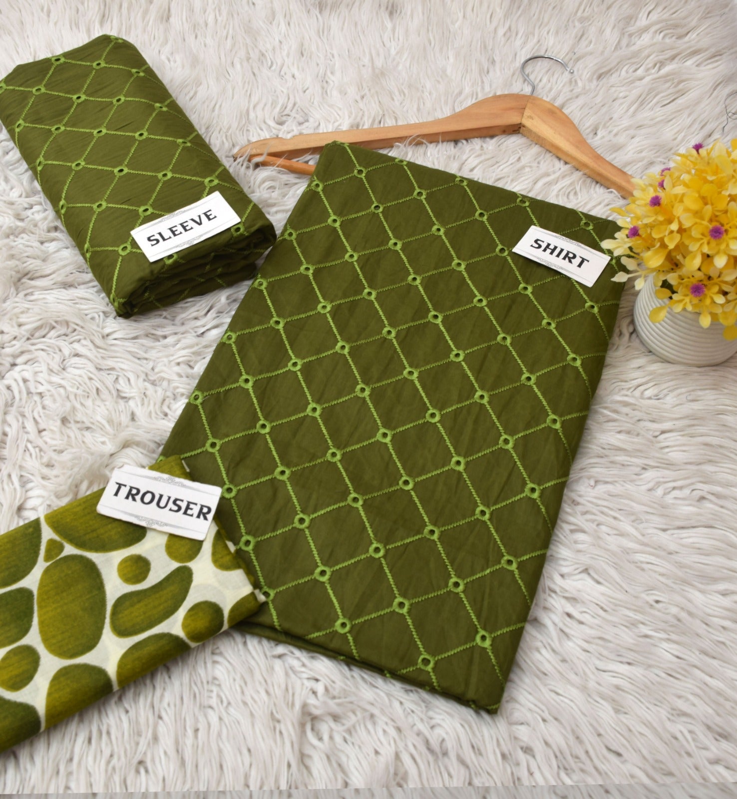 Lawn print 3pc unstitch - d1550