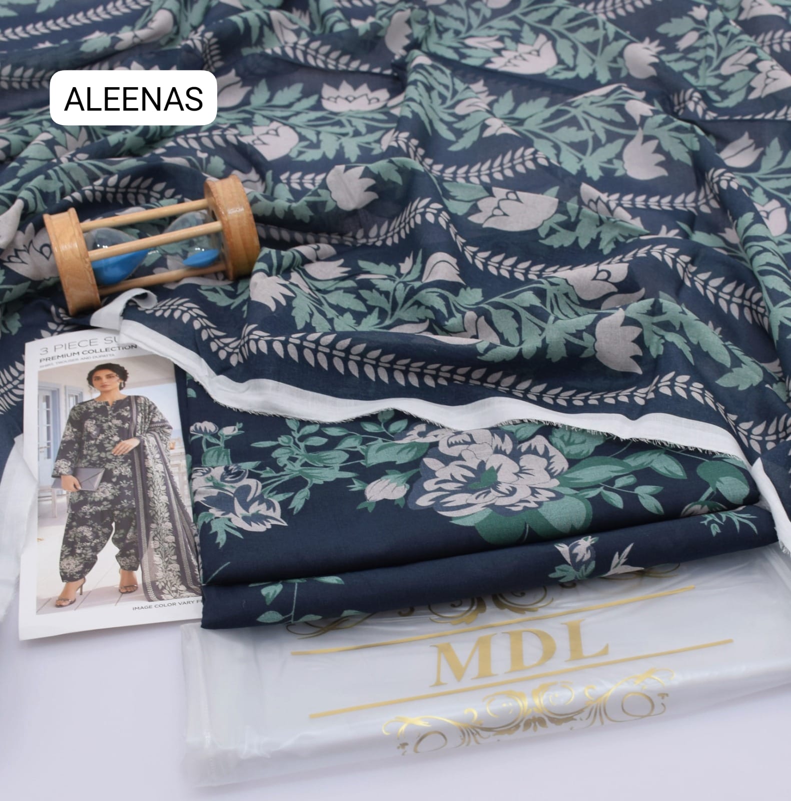 Premium print Lawn Fabric 3pc - Lawn Dupatta d- 6028
