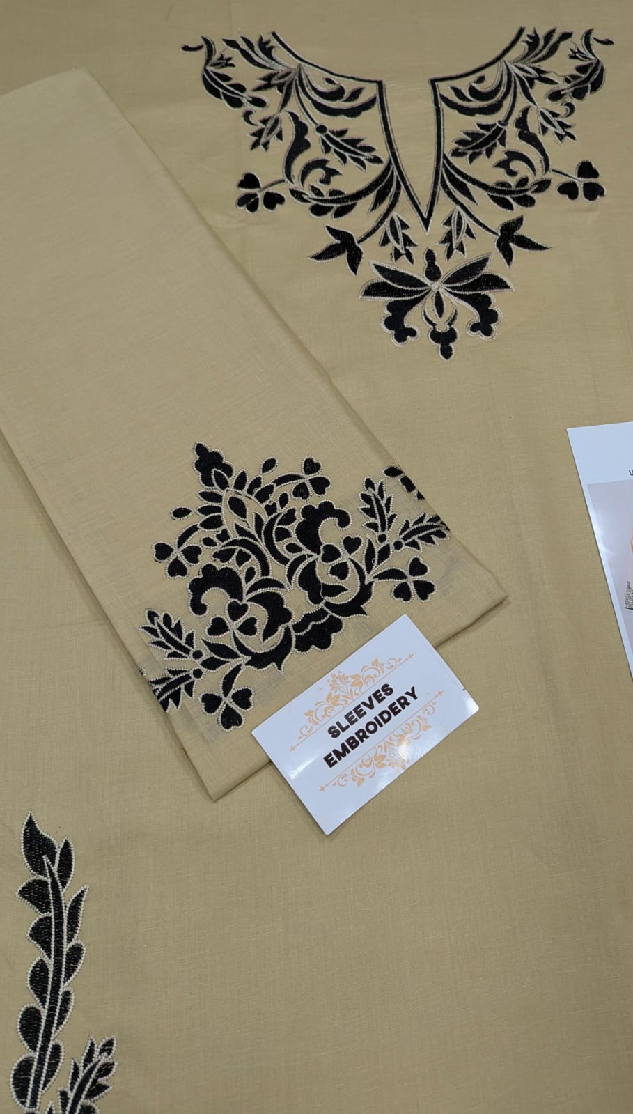 Garnet Lawn Embroidered 2pc D1659