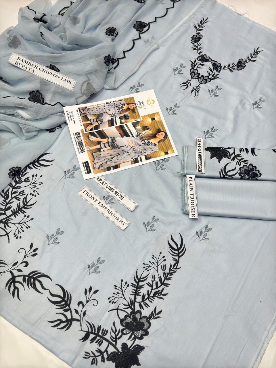 SUMMER COLLECTION LAWN  Heavy Embroidered 1559