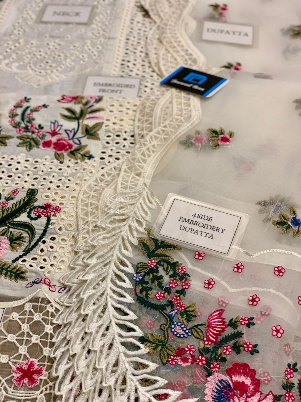 QALAMKAR LAWN CHICKEN KARI 1381