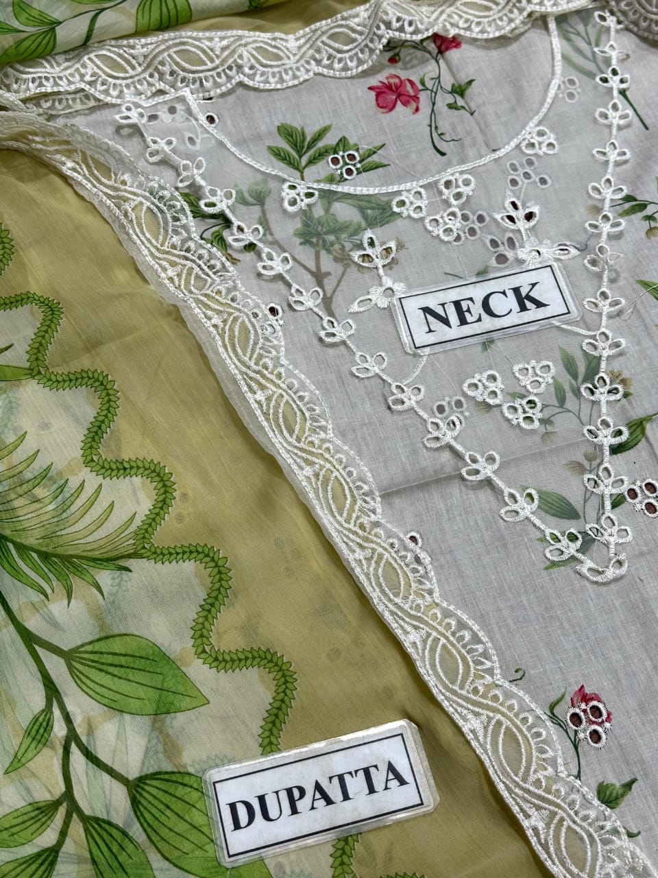 LUXURY CHICKEN KARI EMBROIDERED 1383