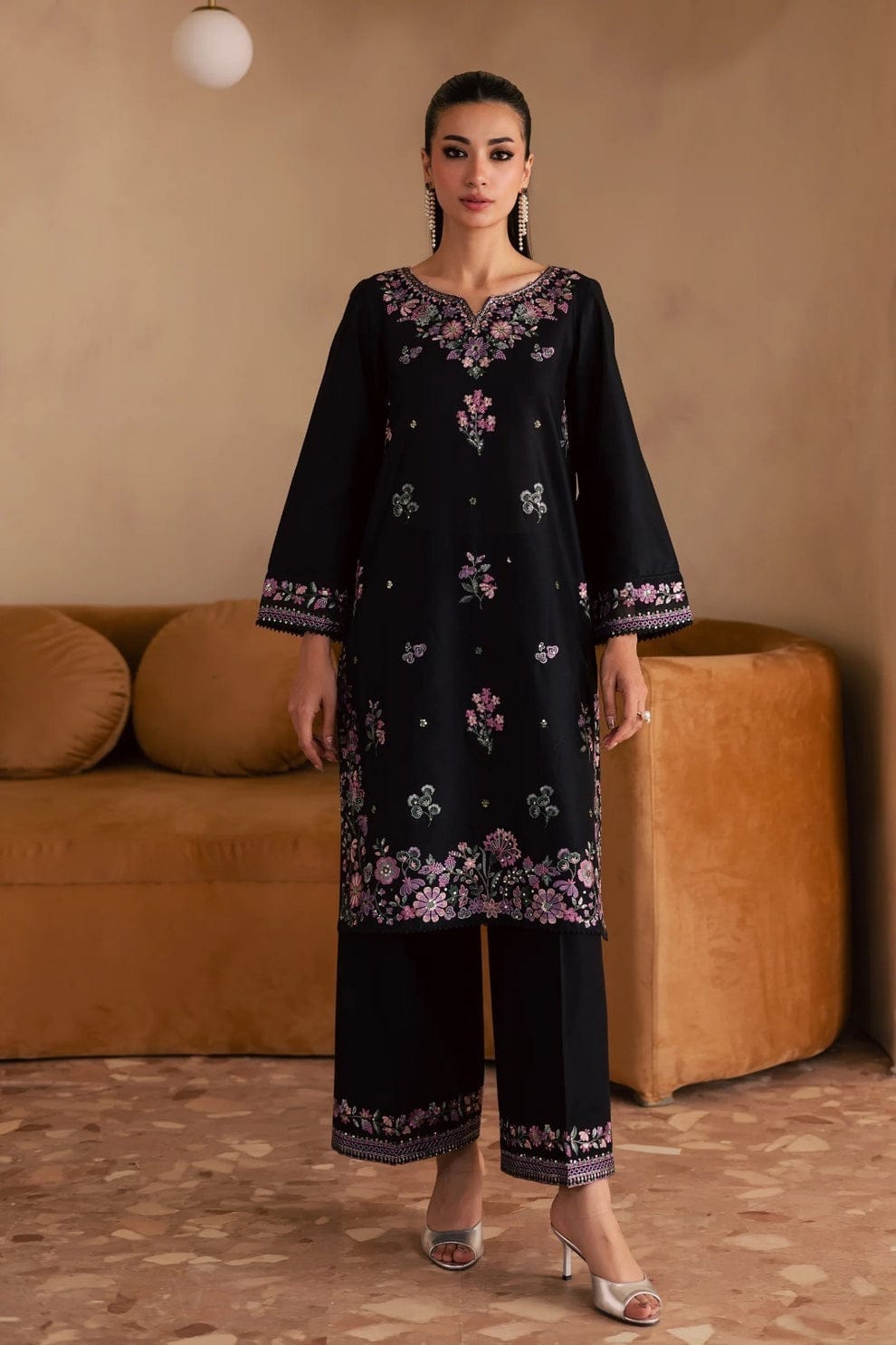 LAWN EMBROIDERED 2pc d 1575
