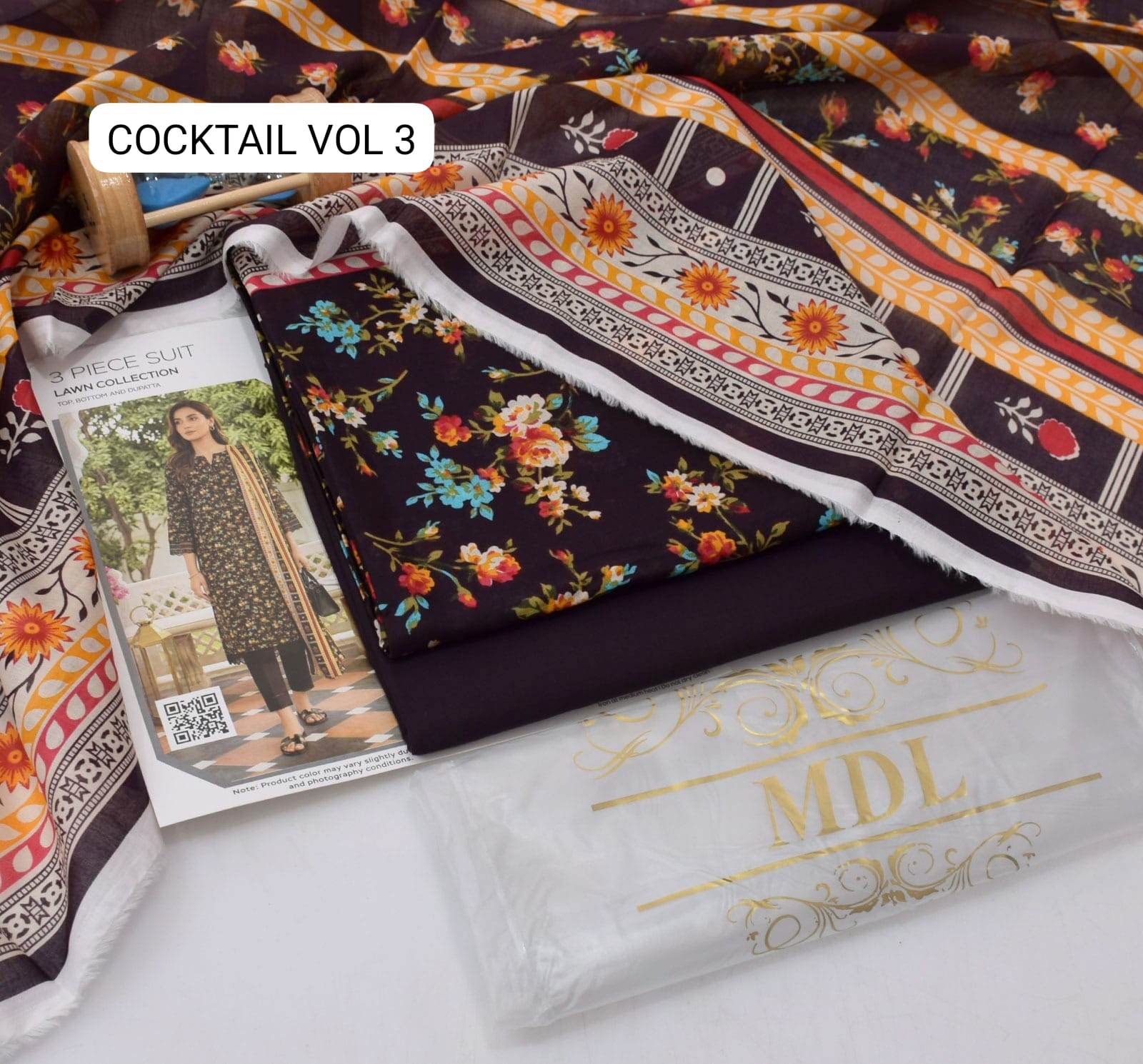 Premium print Lawn Fabric 3pc - Lawn Dupatta d- 6094