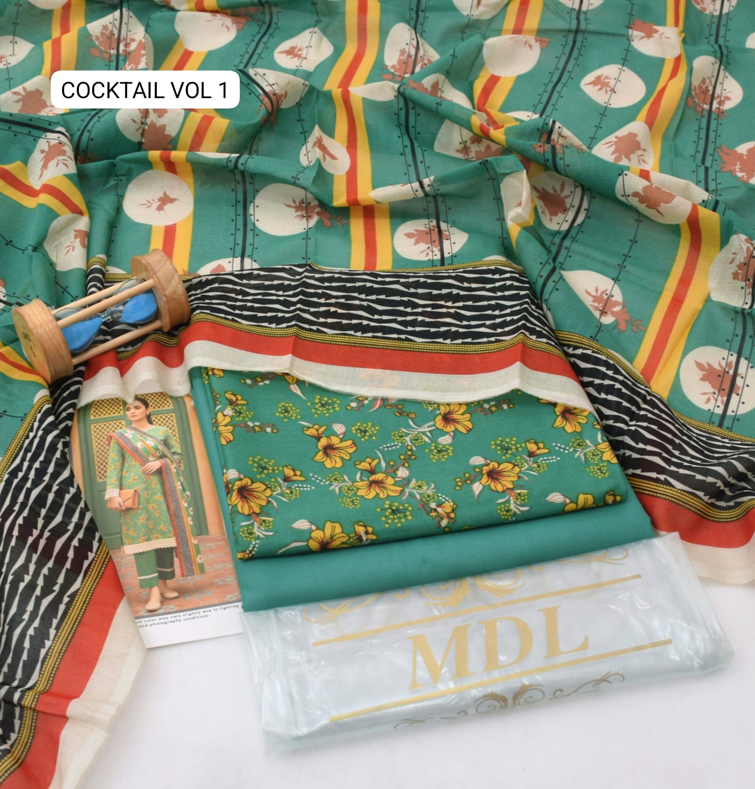 Premium print Lawn Fabric 3pc - Lawn Dupatta d- 6139