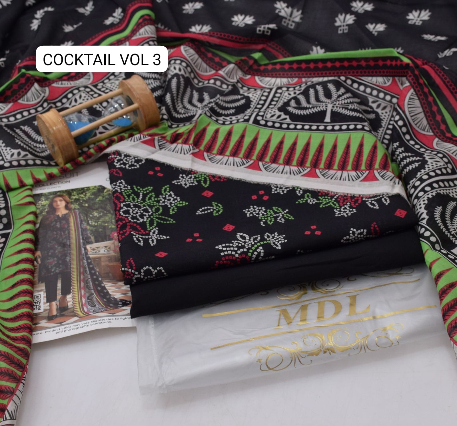 Premium print Lawn Fabric 3pc - Lawn Dupatta d- 6143