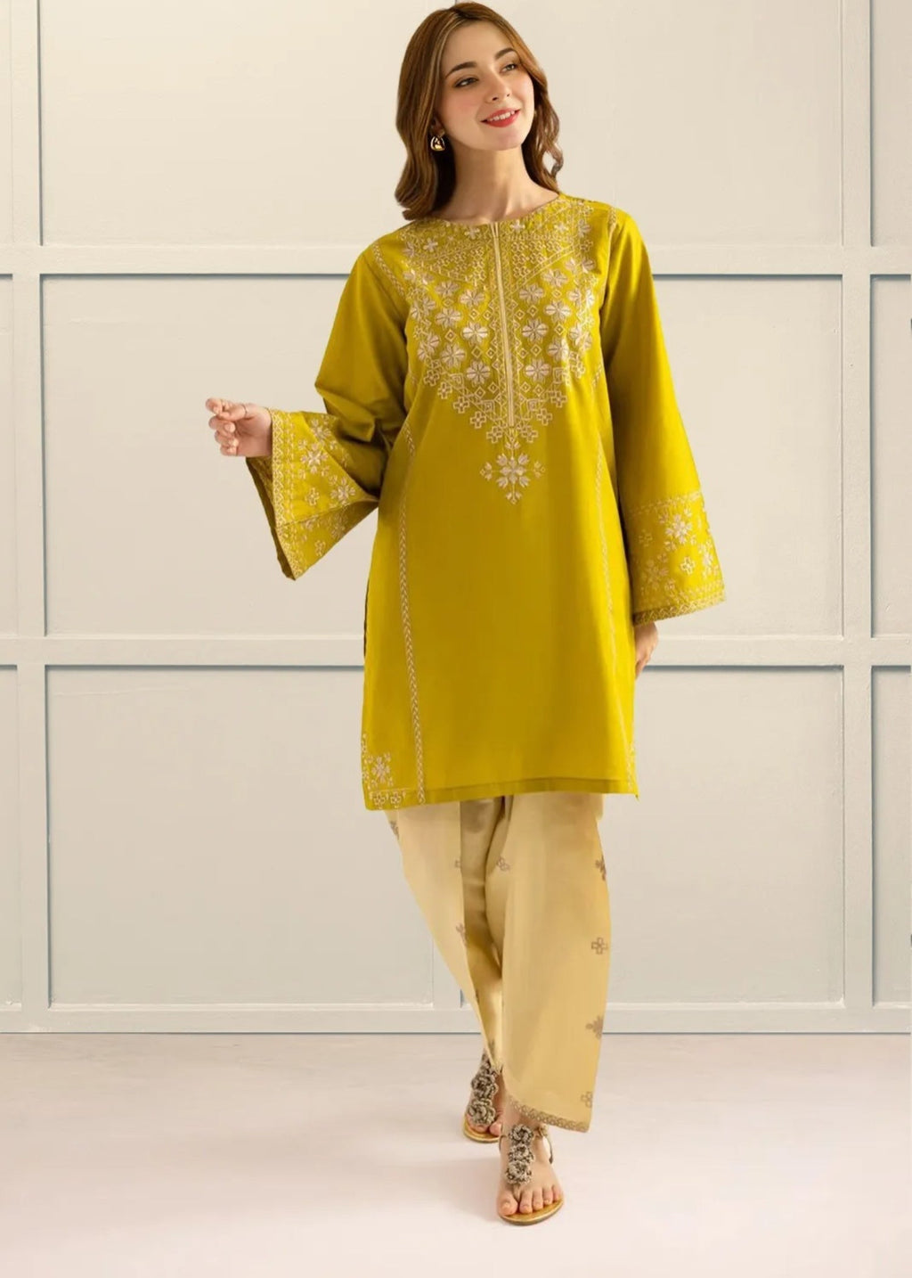 LAWN EMBROIDERED 2pc 1636