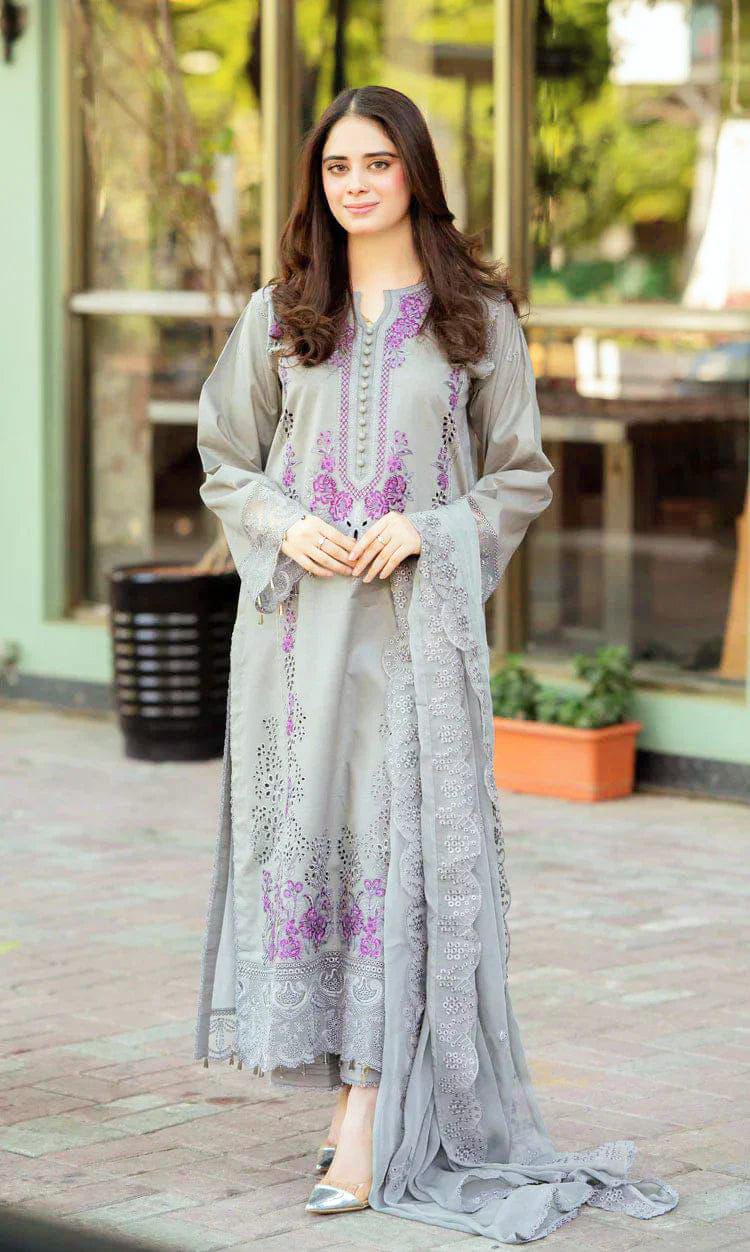 SUMMER COLLECTION LAWN  Heavy Embroidered 1560