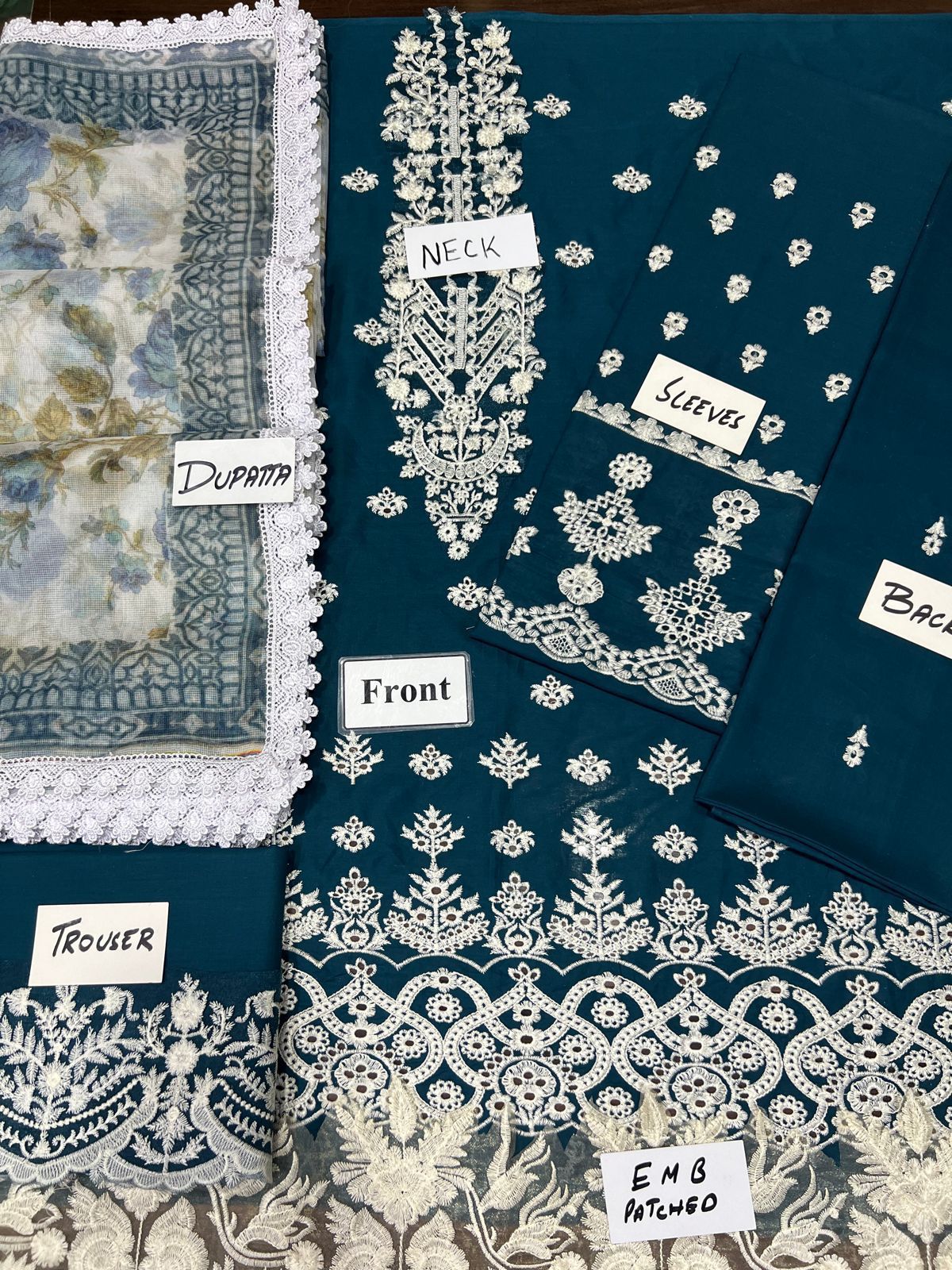 Zainab chottani chicken Kari lawn cotton 3pc | Unstitched d-1678