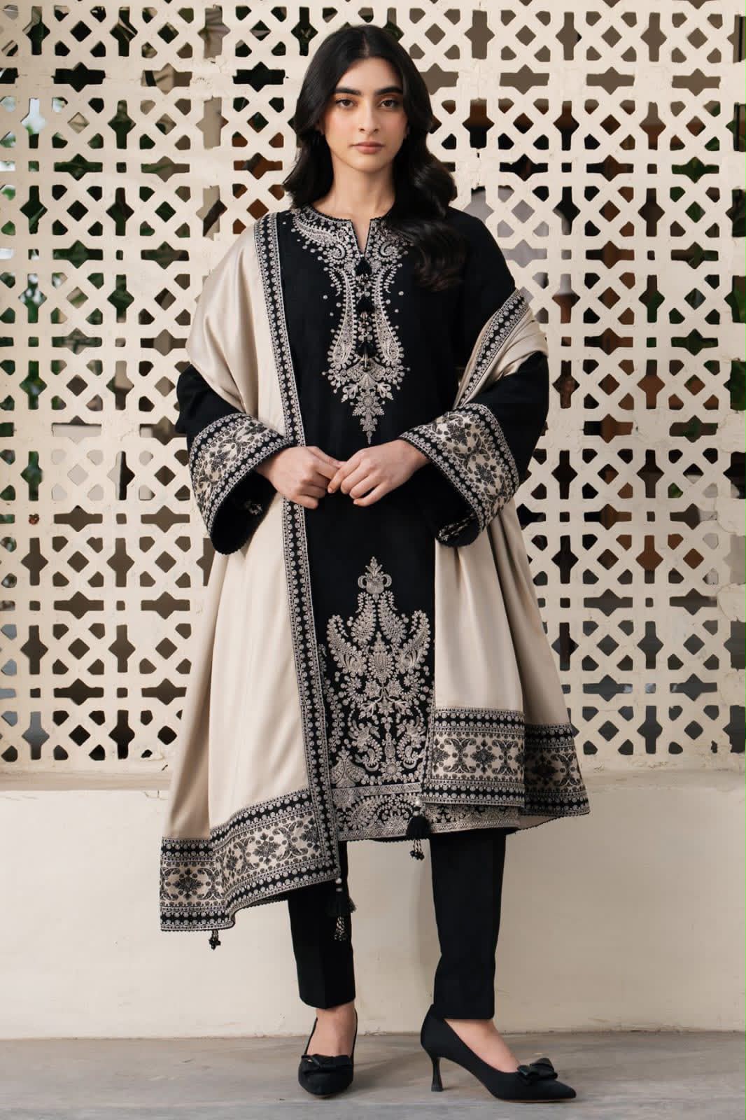 Fabric Premium Dhanak Embroidery 3pc | Unstitch