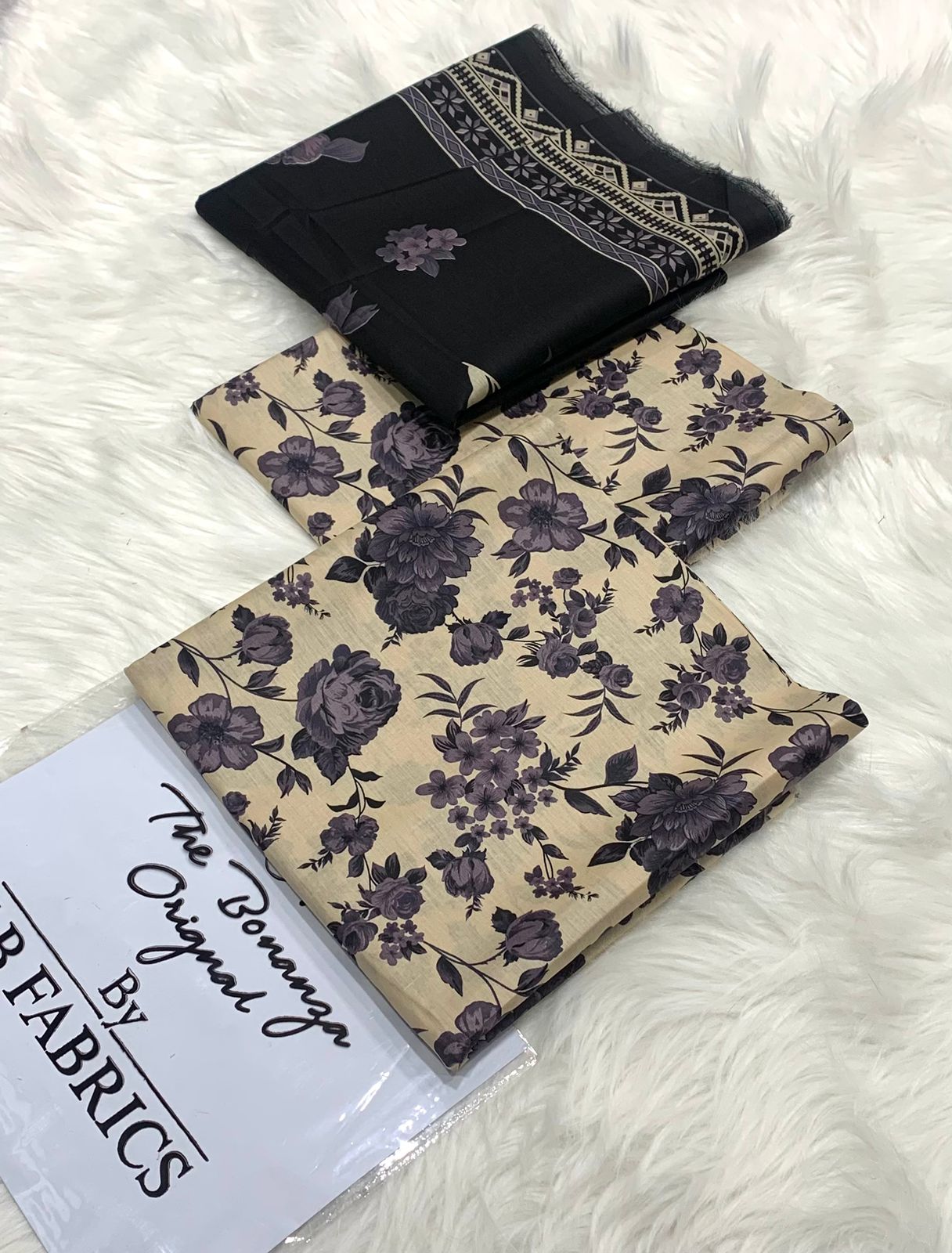 Brand IB Bonanza Lawn 3pc - Lawn dupatta - unstitch ib1005